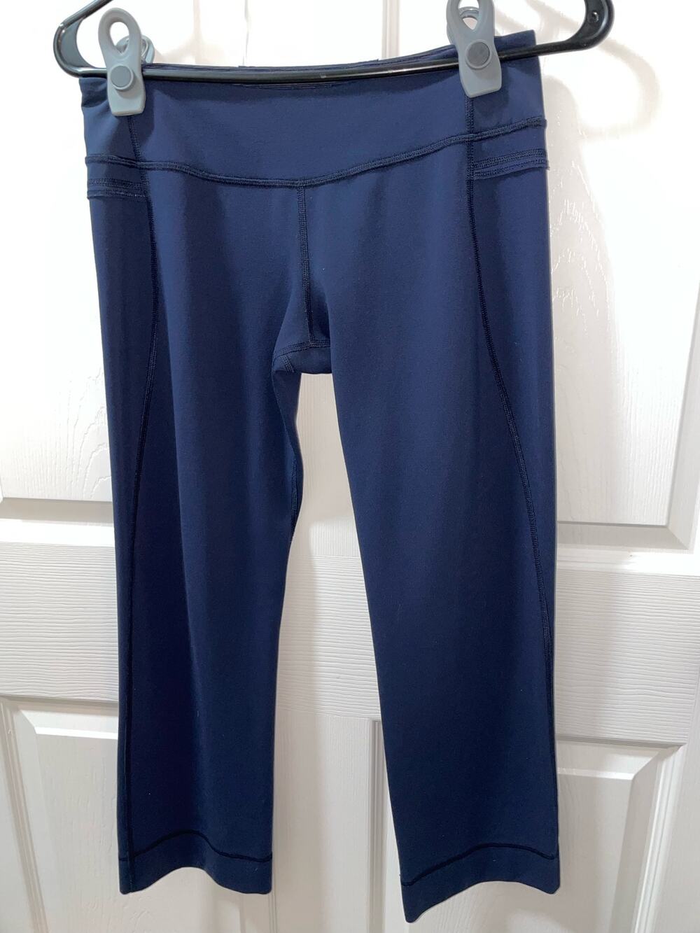 Lululemon.  Size 6 ladies . Navy cropped capris. Excellent condition,